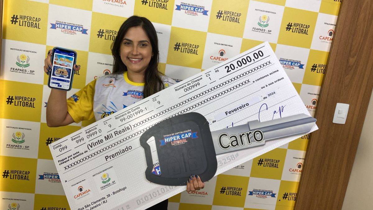 Advogada de Santos ganha um Corolla mais 20 mil no quarto sorteio e vai curtir o prêmiocom a família. 